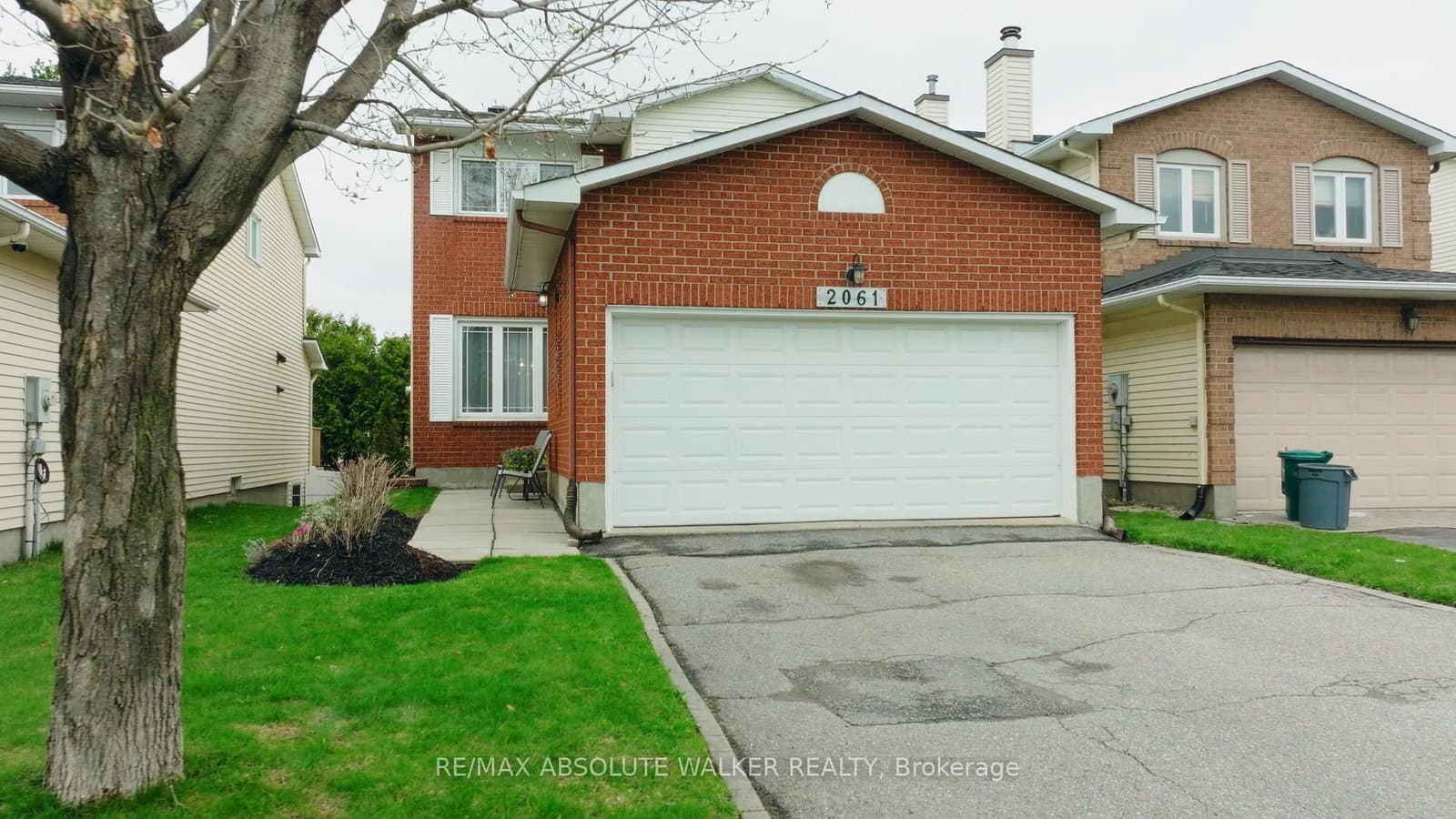 2061 Legrand Crescent, Ottawa, ON
