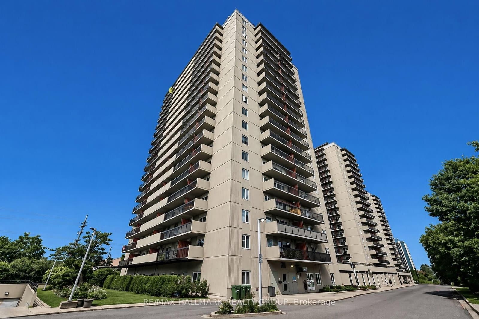 1408 - 158C McArthur Avenue, Ottawa, ON — photo 2
