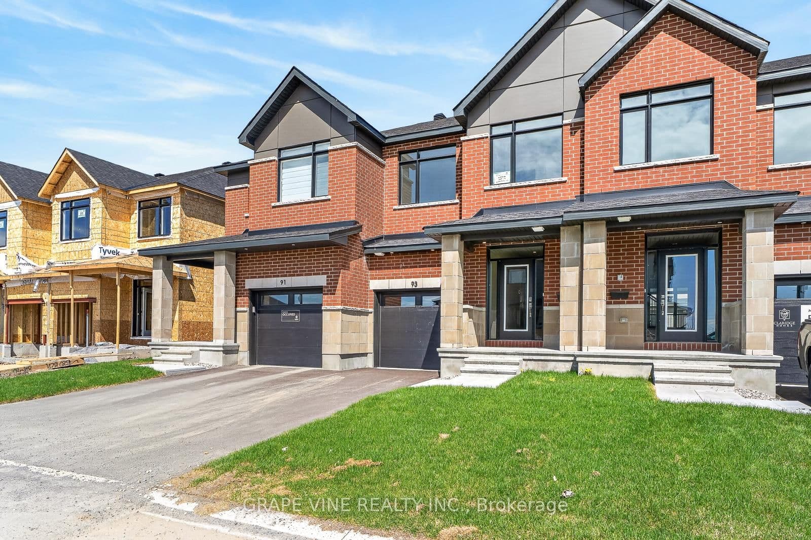 93 San Felice Circle, Kanata, ON — photo 2