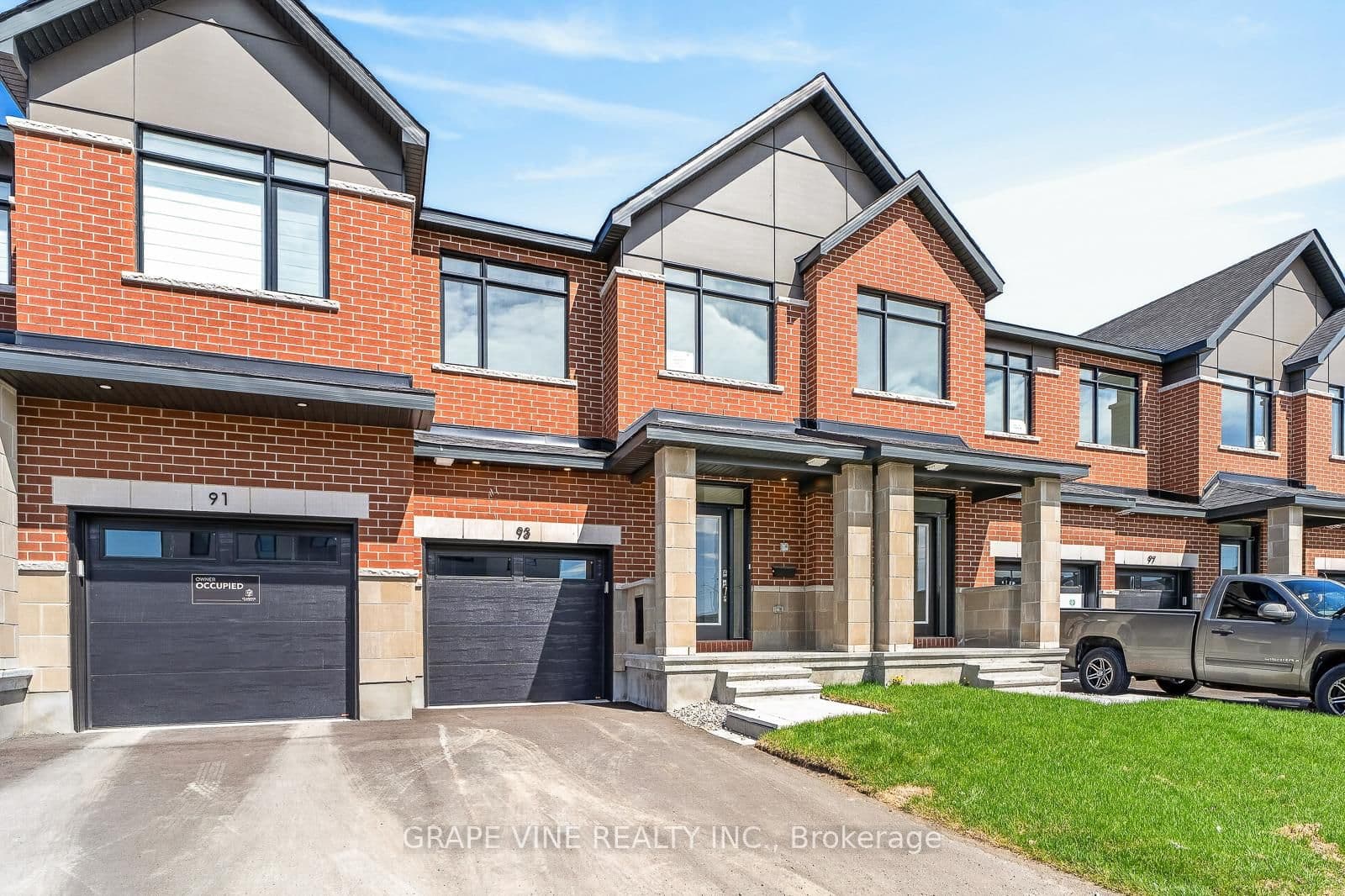 93 San Felice Circle, Kanata, ON — photo 3