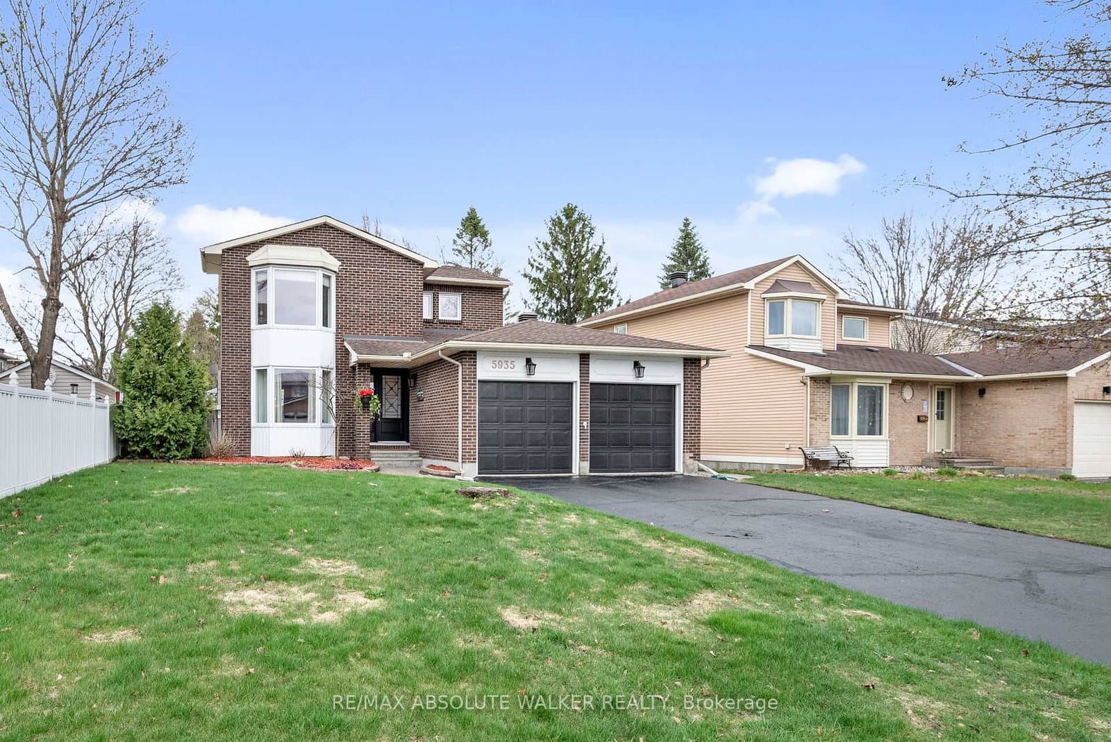 5935 Meadowglen Drive, Ottawa, ON