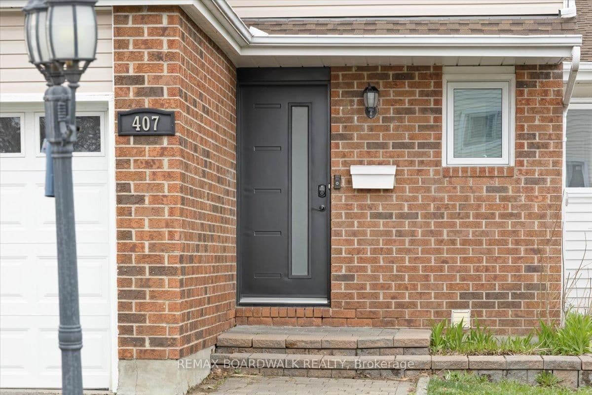 407 Sanderling Crescent, Orleans, ON — photo 2