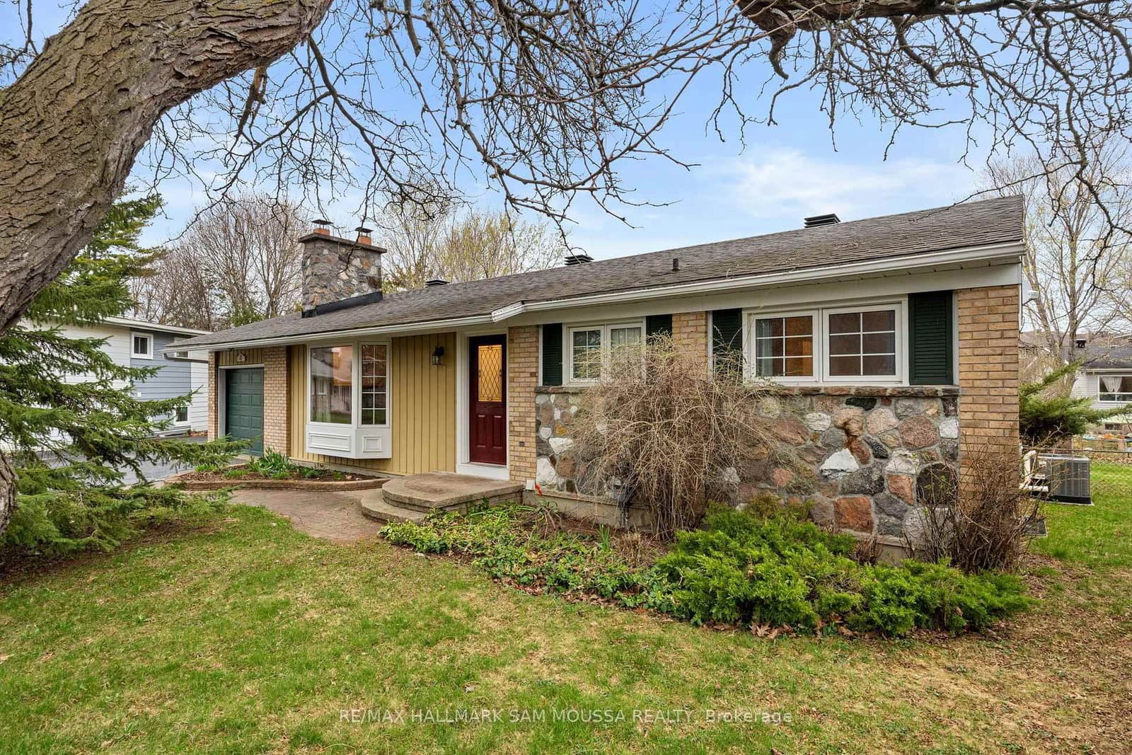 11 Springdale Crescent, Ottawa, ON