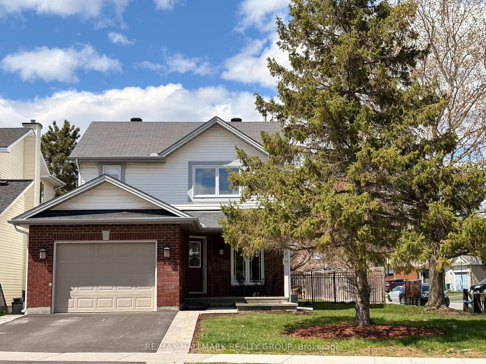 301 Tompkins Avenue, Ottawa, ON