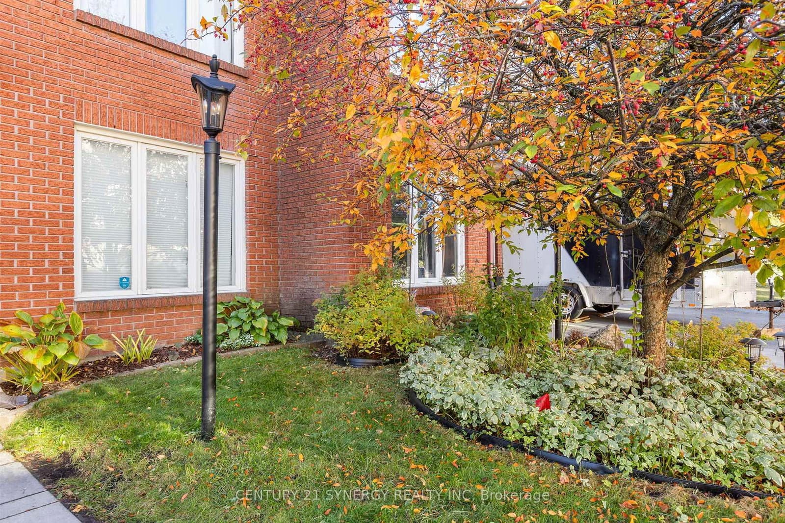 6 Berton Place, Kanata, ON — photo 3