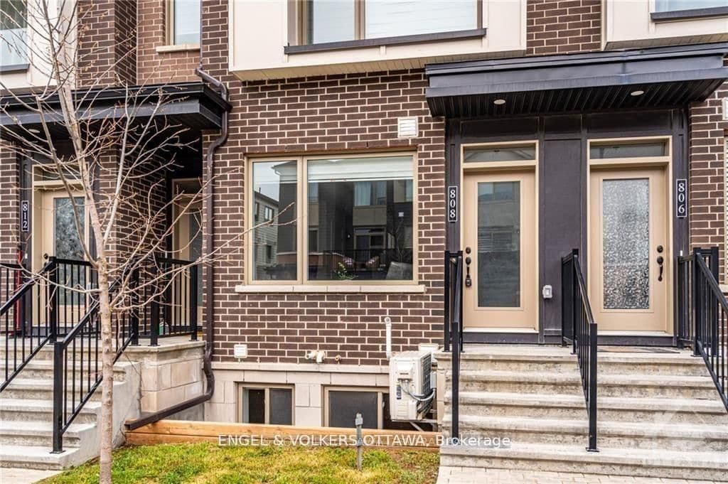 808 Kiniw Private, Ottawa, ON — photo 2