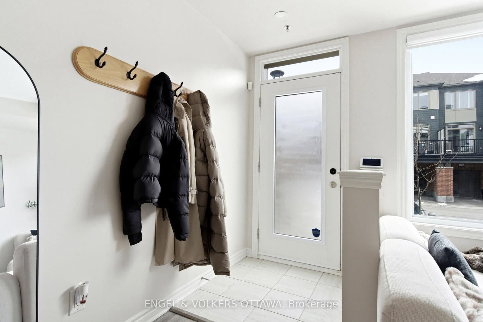 808 Kiniw Private, Ottawa, ON — photo 3