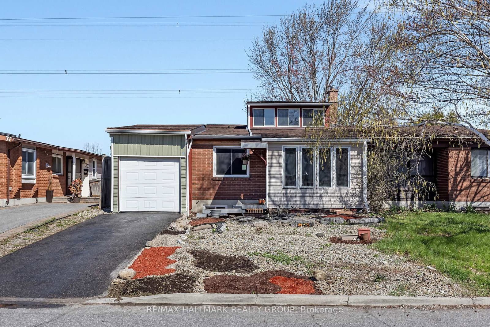 35 Benlea Drive, Ottawa, ON