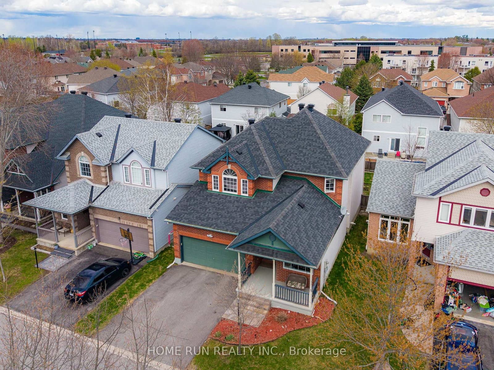 13 COLINDALE Avenue, Ottawa, ON — photo 2