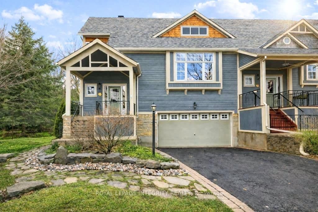 15 Marsh Sparrow Private, Kanata, ON