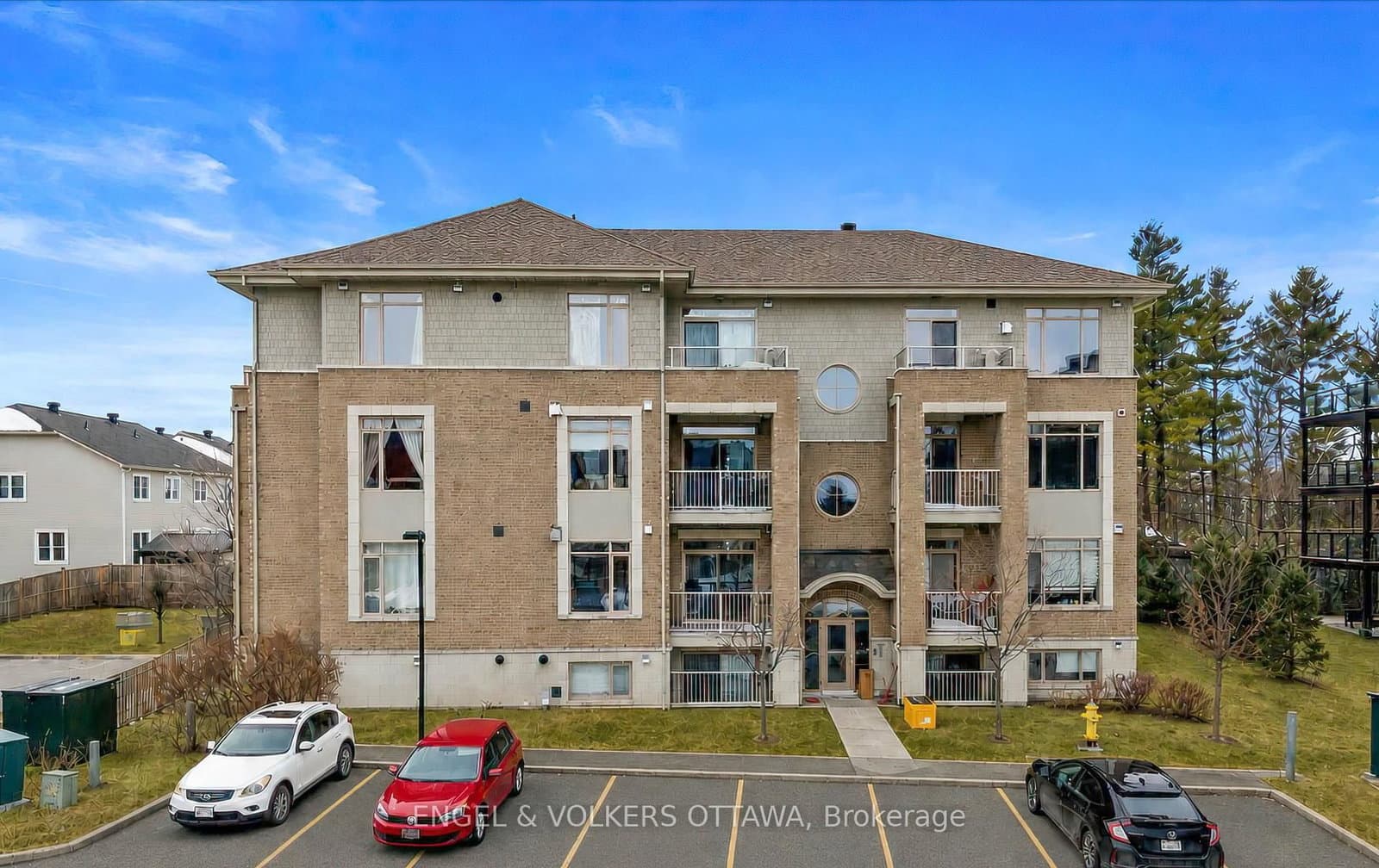 1 - 25 Earlton Private, Ottawa, ON