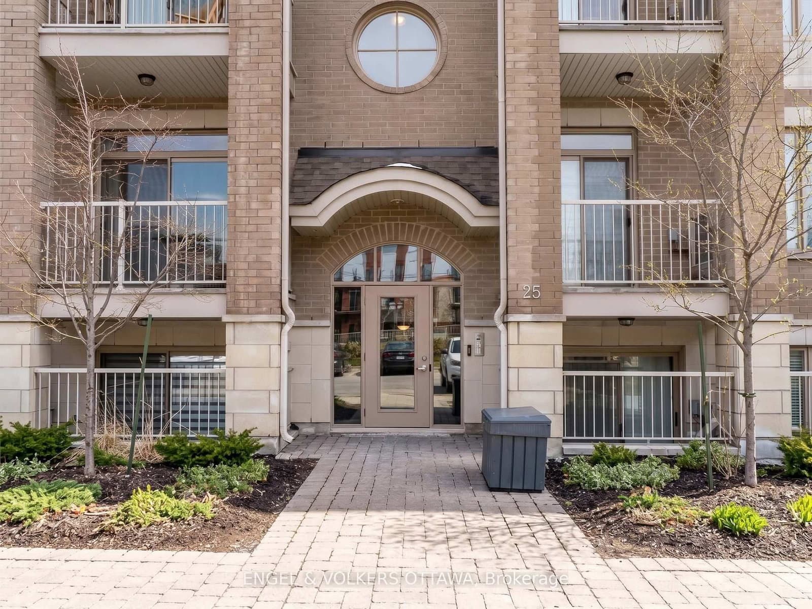 1 - 25 Earlton Private, Ottawa, ON — photo 2