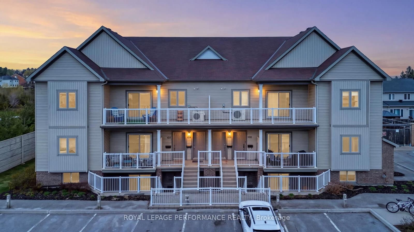 104 Sternes Private, Orleans, ON