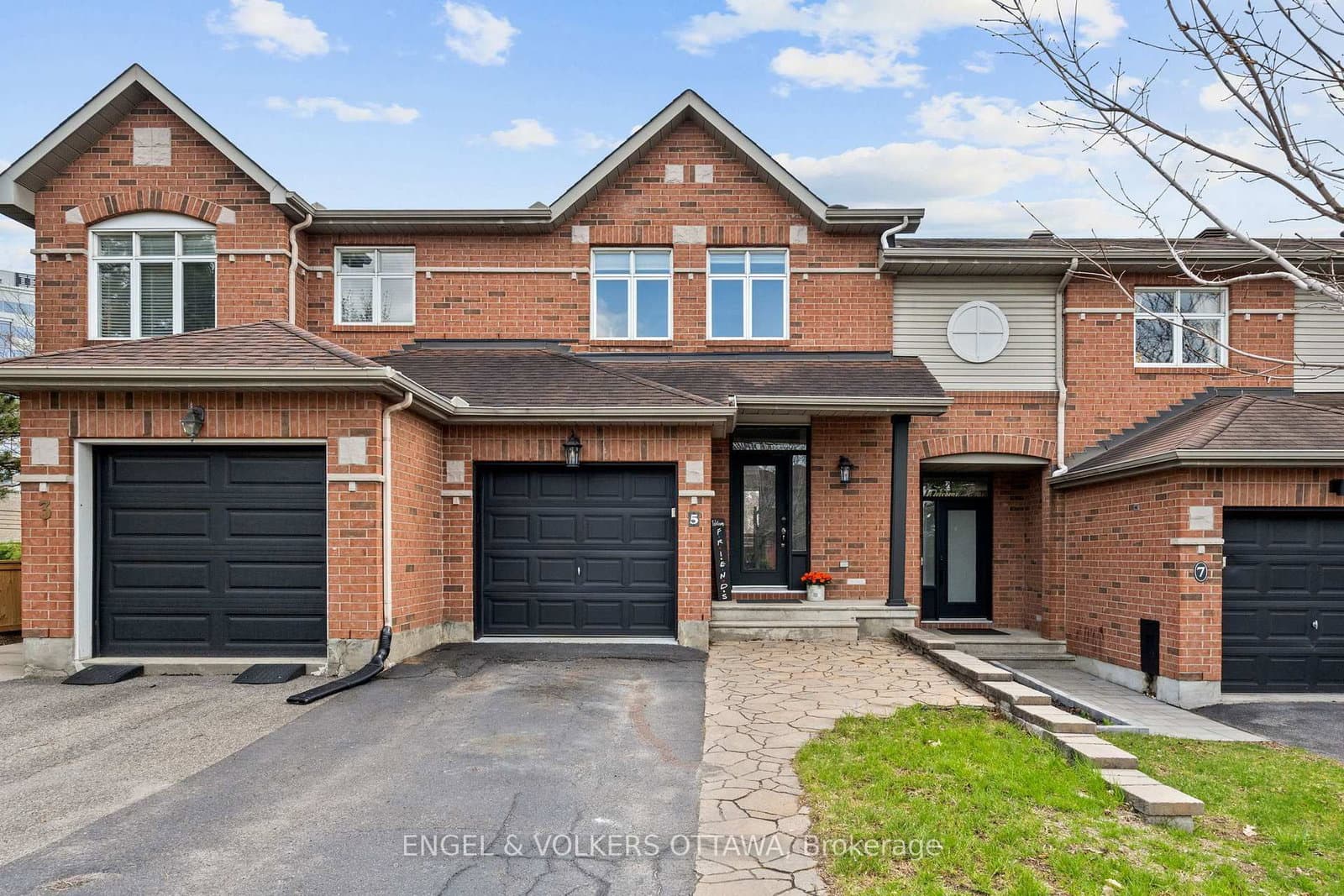 5 Kimberwick Crescent, Ottawa, ON