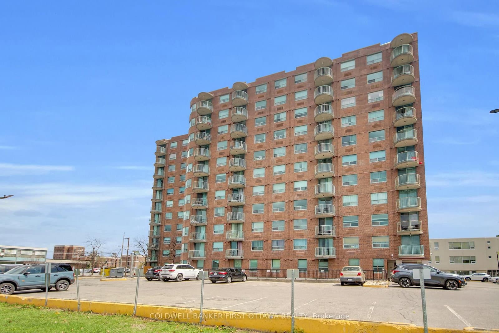 811 - 1440 Heron Road, Ottawa, ON