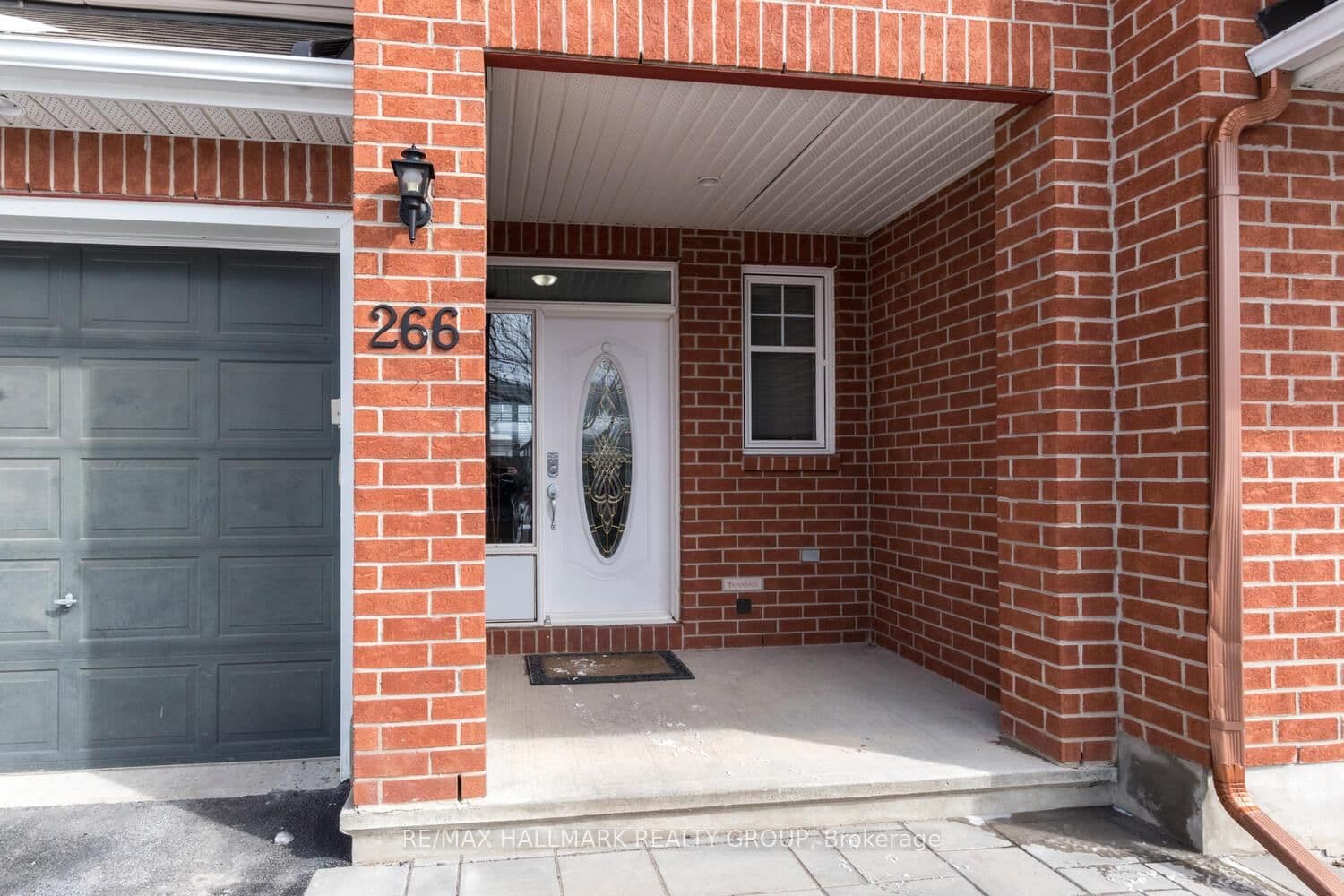 266 Horseshoe Crescent, Ottawa, ON — photo 3