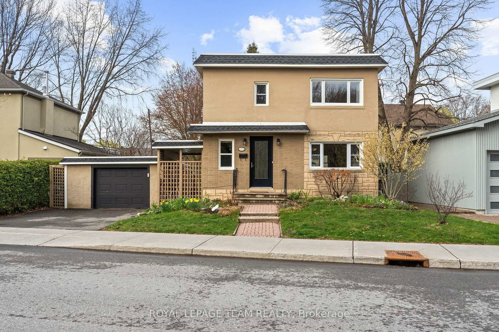 108 Onslow Crescent, Ottawa, ON — photo 2