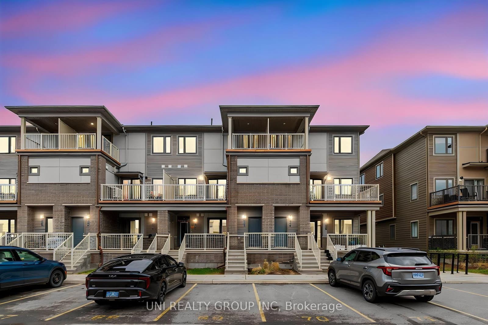 264 ANYOLITE Private, Ottawa, ON