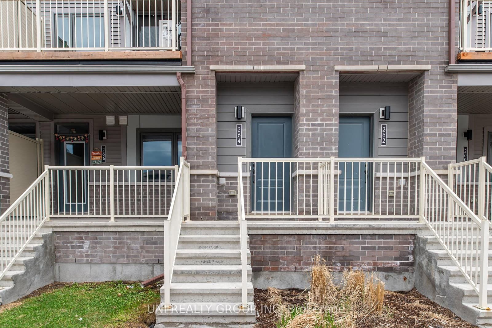 264 ANYOLITE Private, Ottawa, ON — photo 3