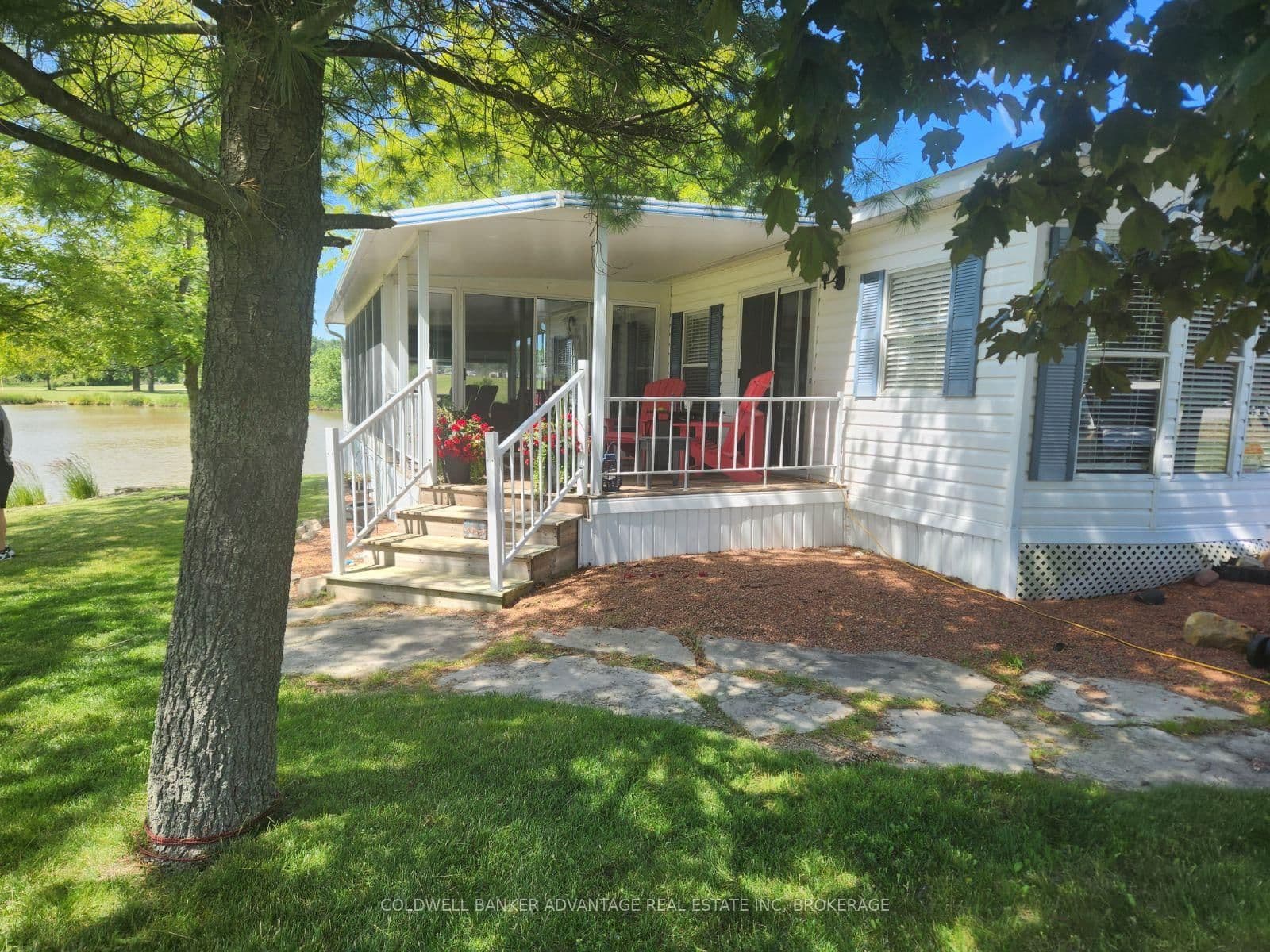 202 - 2325 Victoria Avenue, Pelham, ON