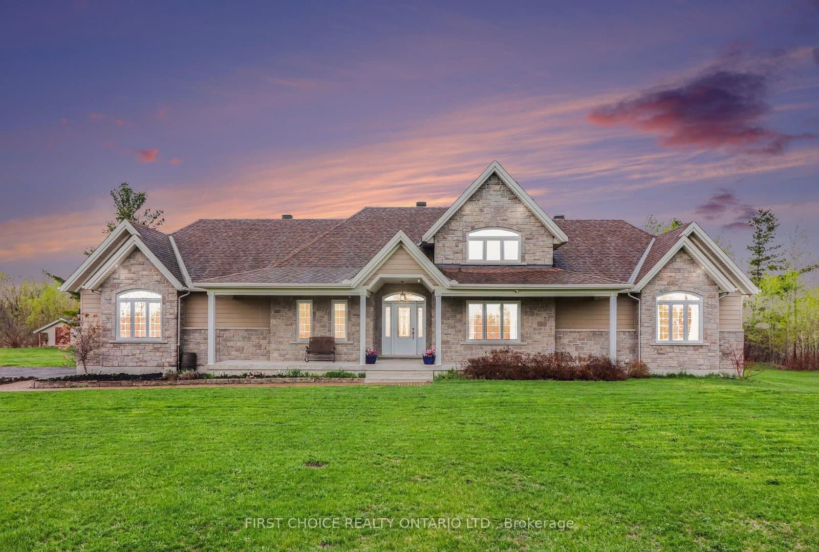 200 Hughson Place, Vars, ON