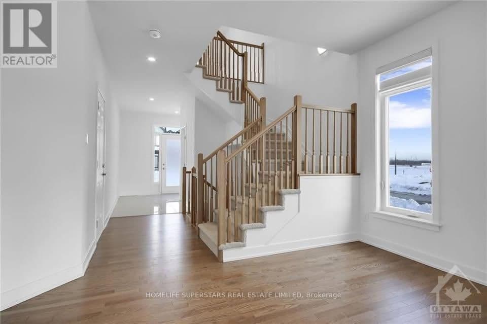 55 Big Dipper Street, Manotick, ON — photo 3