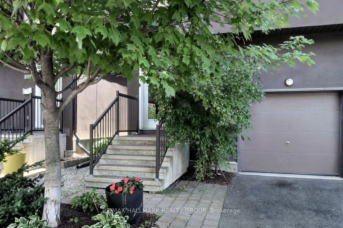 336 Boudreau Street, Ottawa, ON — photo 2