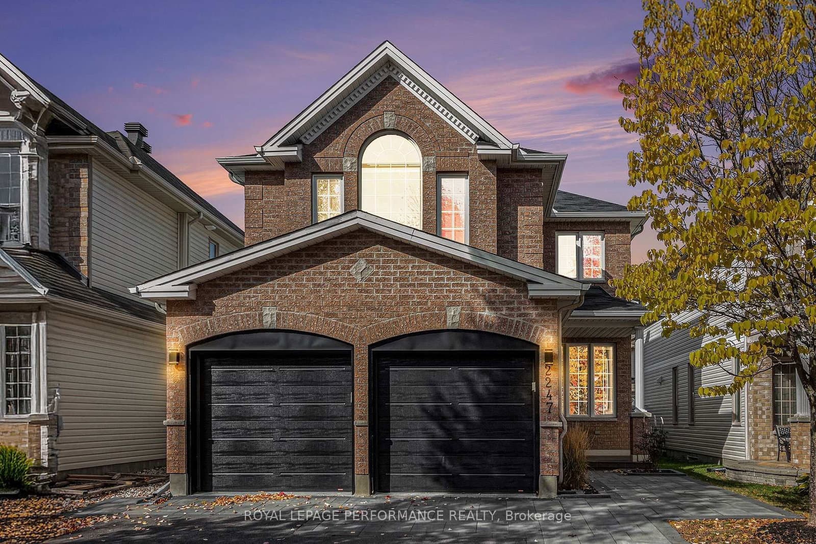 2247 Clendenan Crescent, Ottawa, ON — photo 2