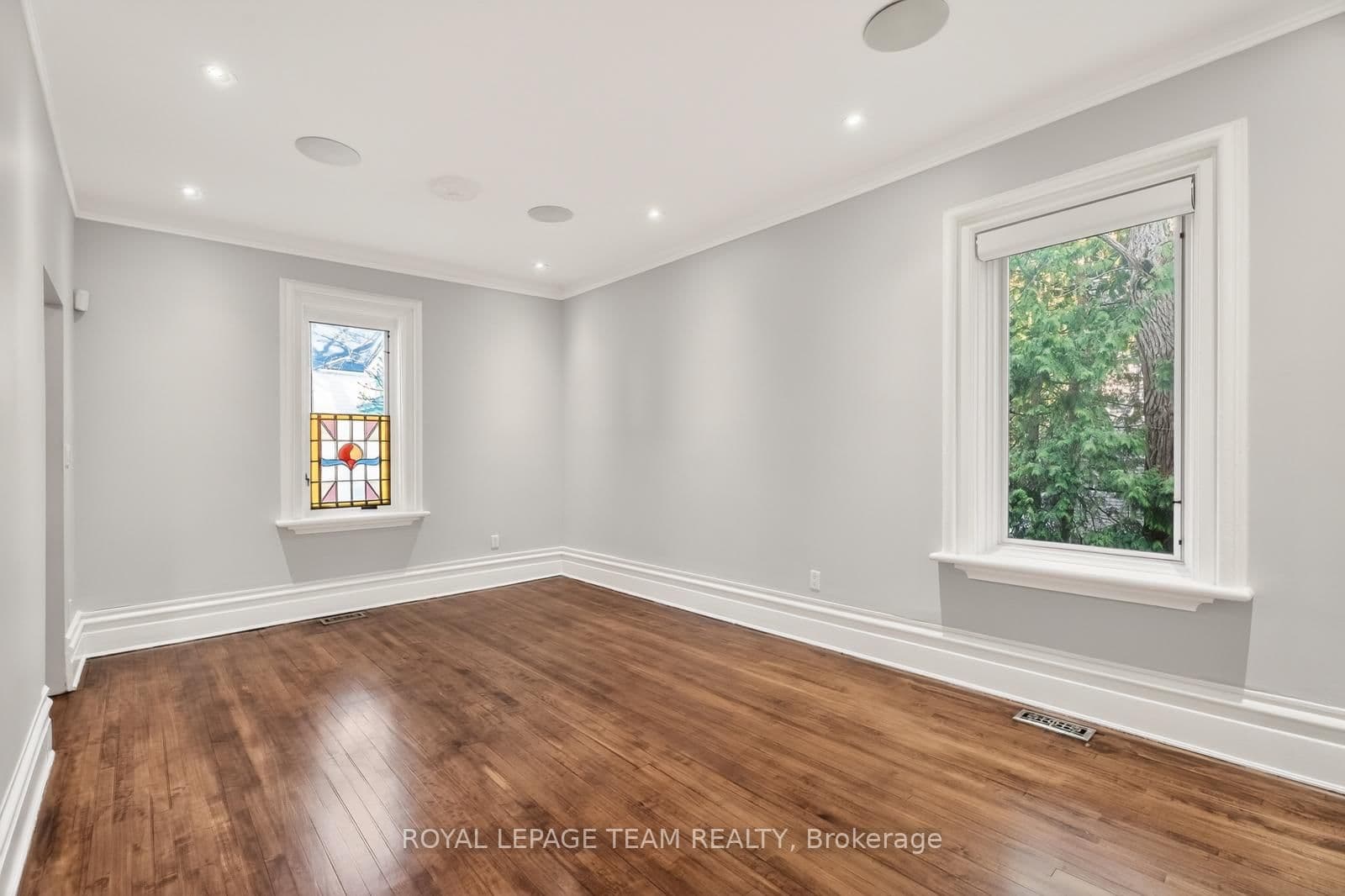 105 CRICHTON Street, Ottawa, ON — photo 3