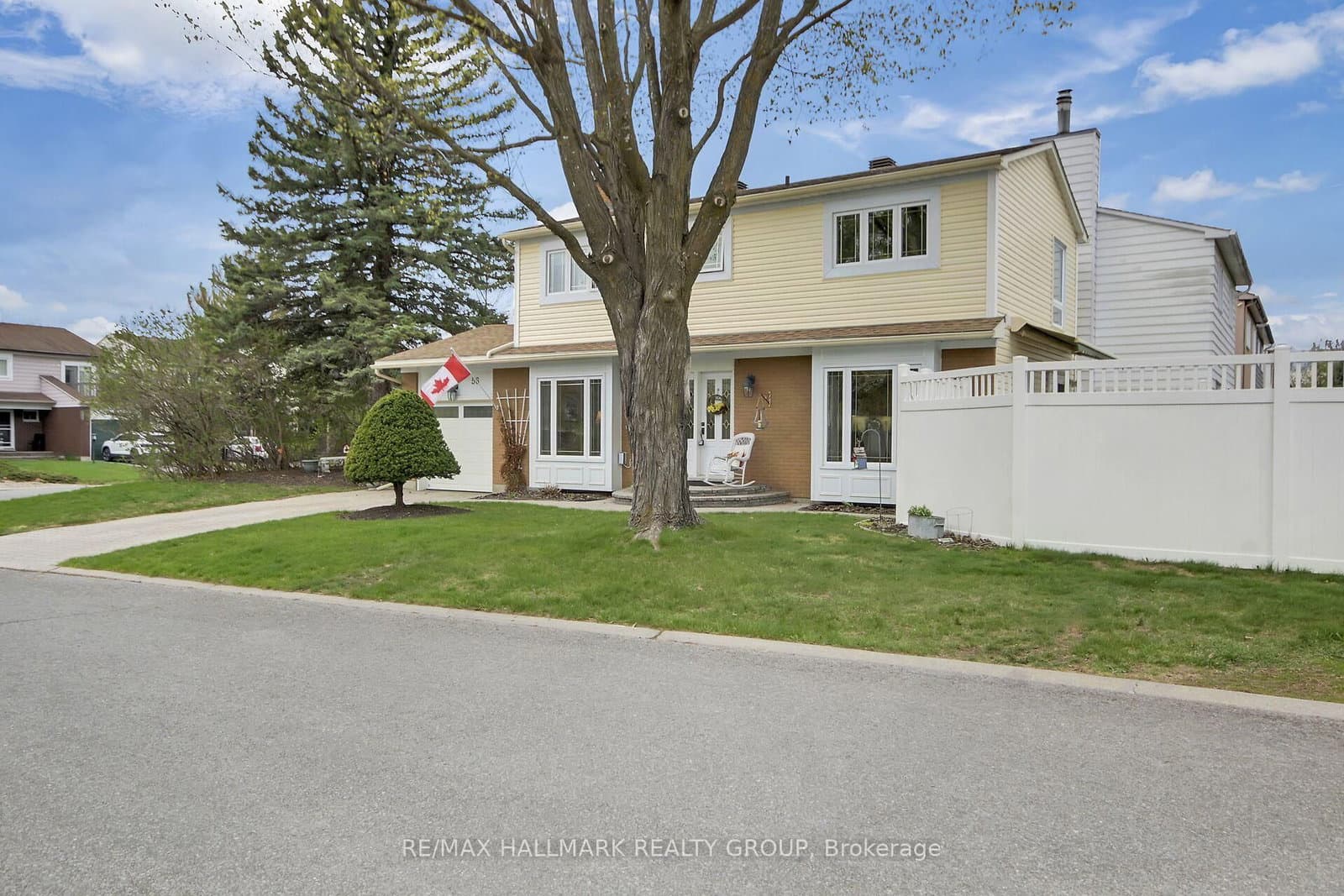 56 Foxleigh Crescent, Kanata, ON