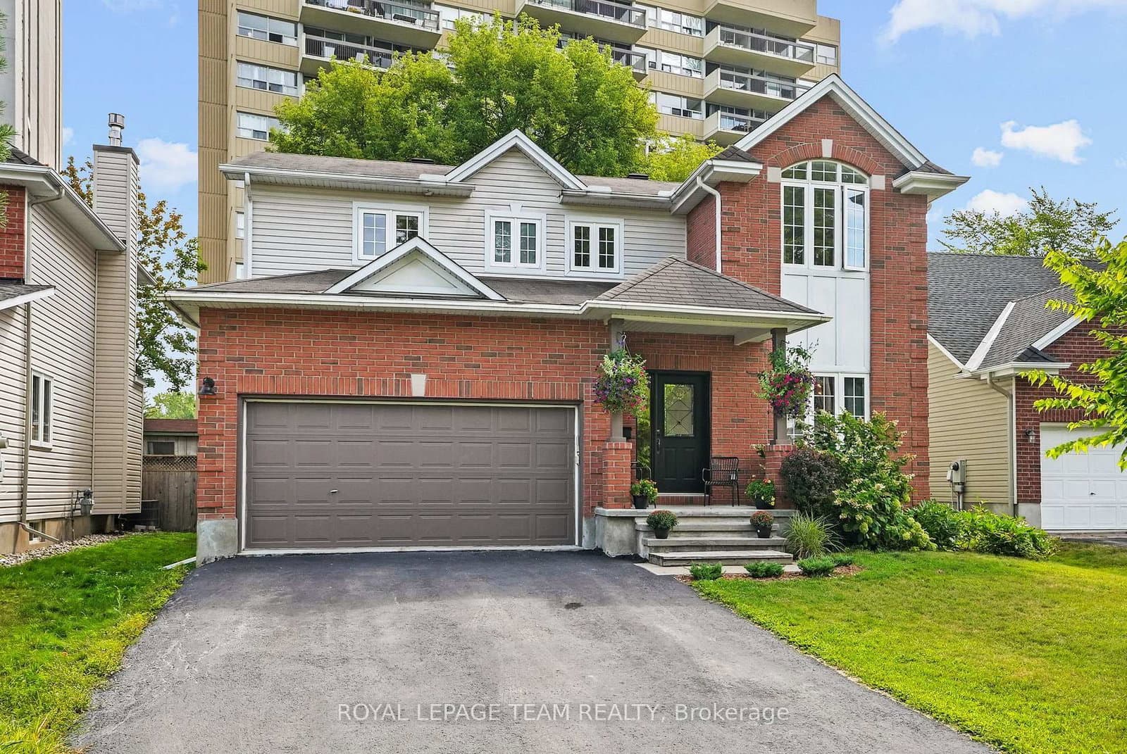 2122 Saunders Avenue, Ottawa, ON — photo 2