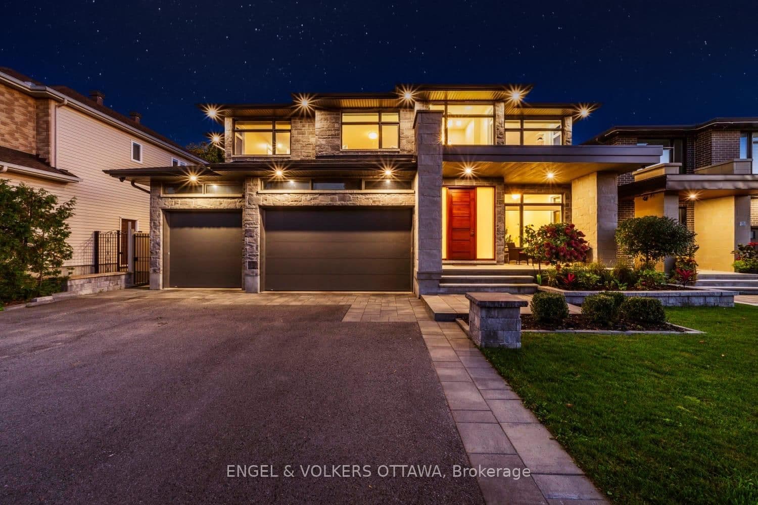 15 Tierney Drive, Nepean, ON