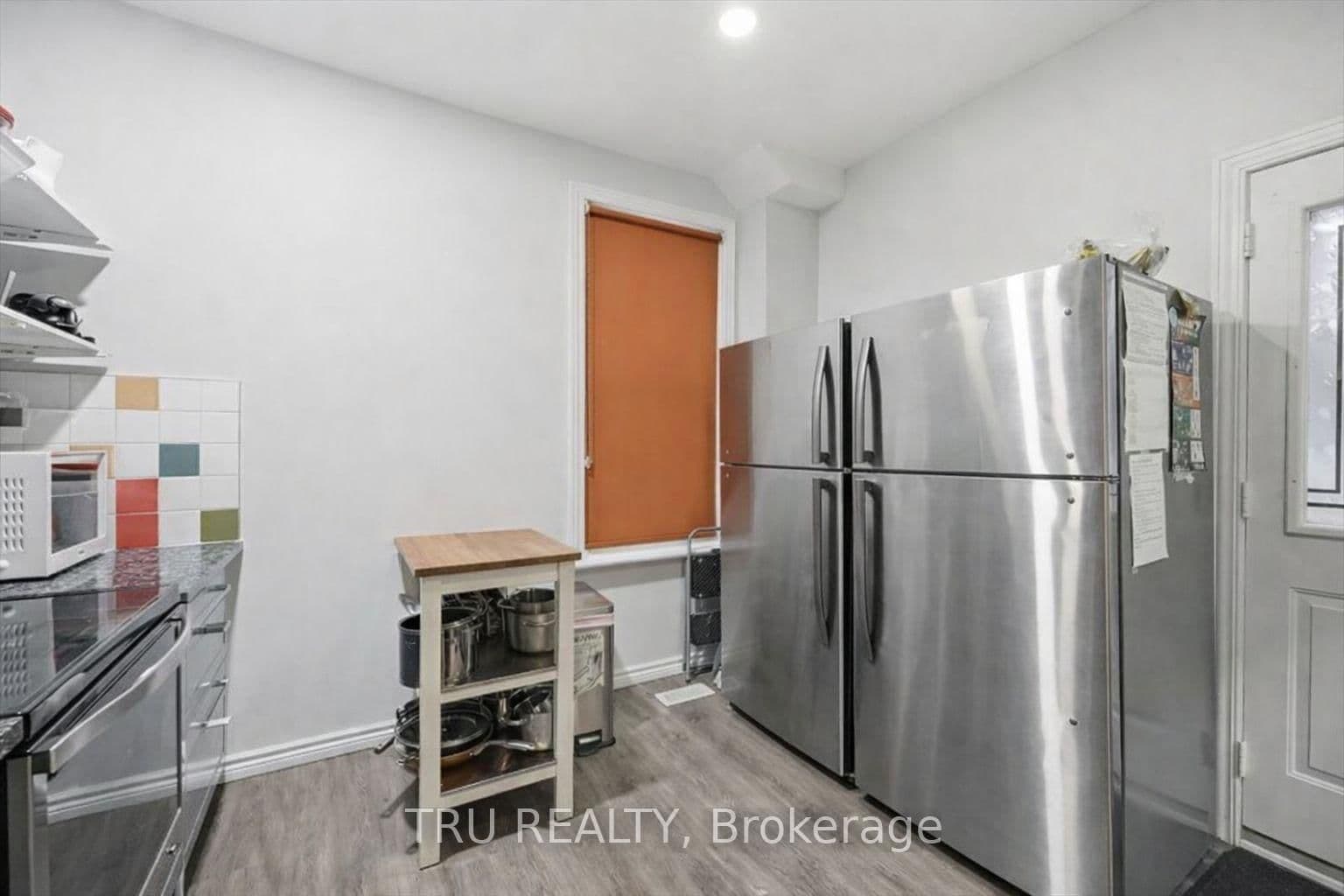 355 Cambridge Street, Ottawa, ON — photo 3