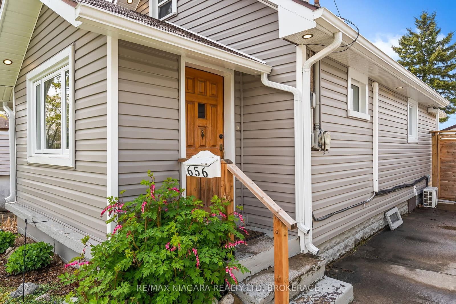 656 Steele Street, Port Colborne, ON — photo 3