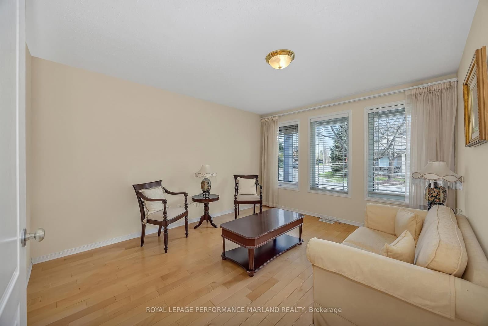 30 Yorkwood Place, Ottawa, ON — photo 2