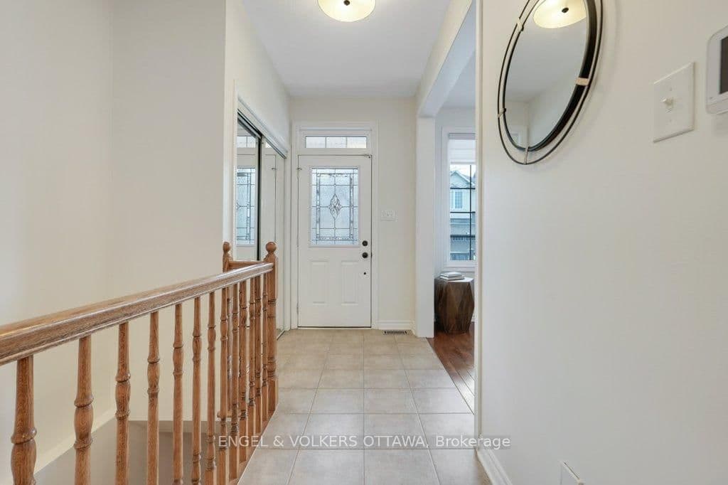 2531 Stone Cove Crescent, Ottawa, ON — photo 2