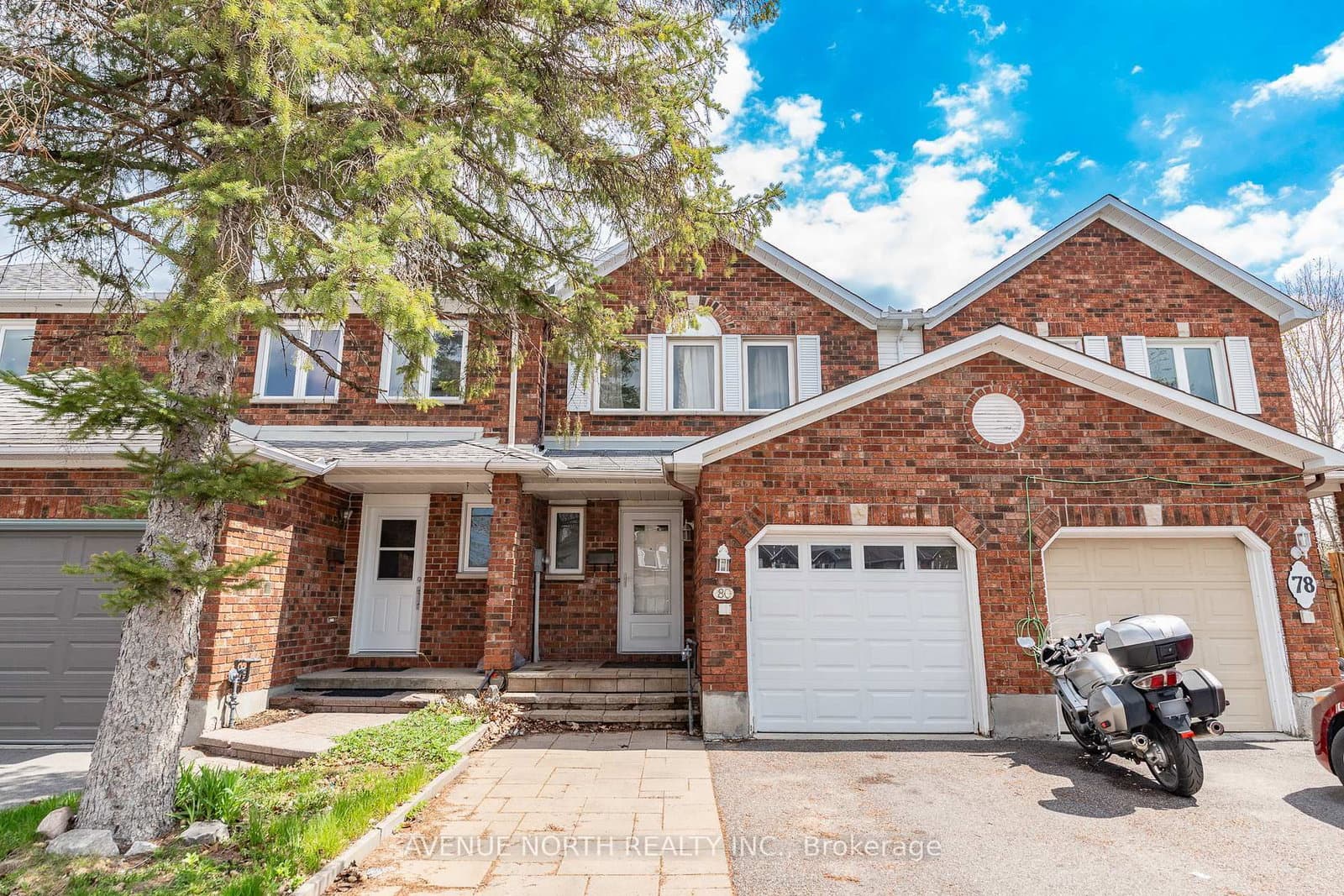 80 WOODBURY Crescent, Ottawa, ON