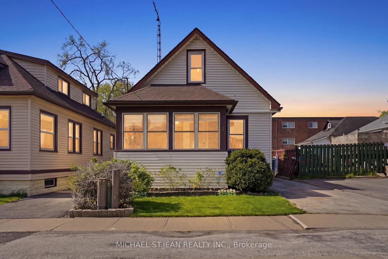 4 Manning Street, St. Catharines, ON
