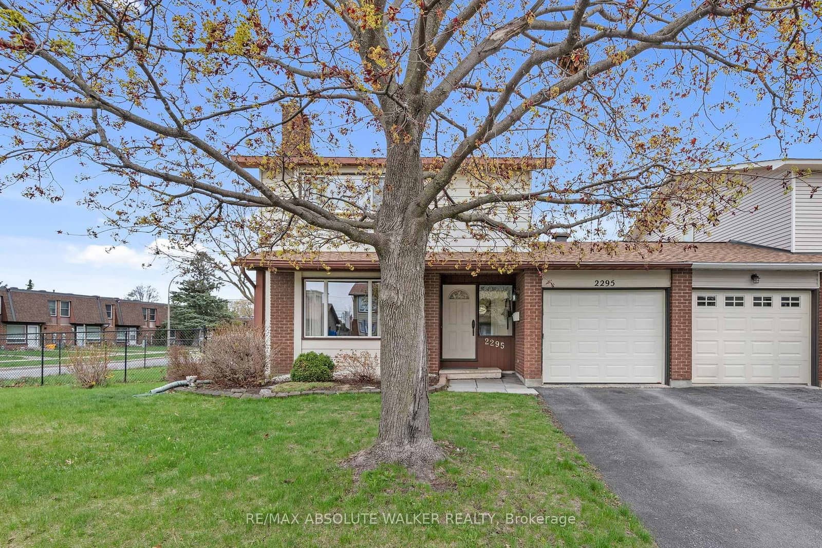 2295 Cotters Crescent, Ottawa, ON