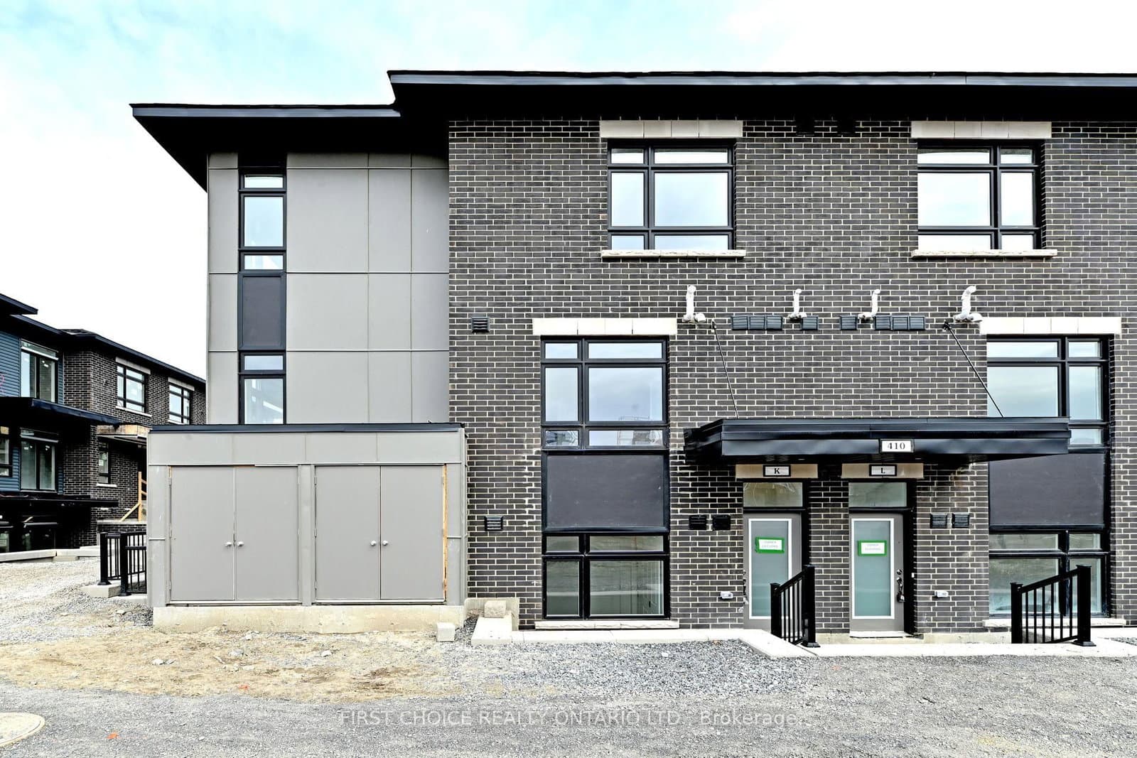 K - 410 Rolling Meadow Crescent, Ottawa, ON — photo 2