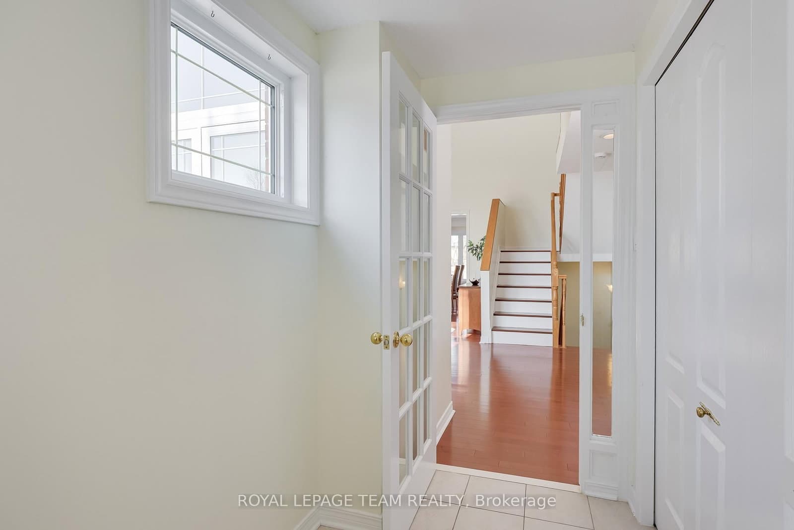 8 Saddlebrook Street, Ottawa, ON — photo 3