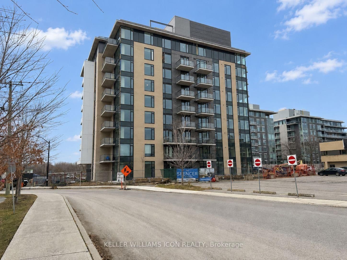 203 - 360 DESCHATELETS Avenue, Ottawa, ON