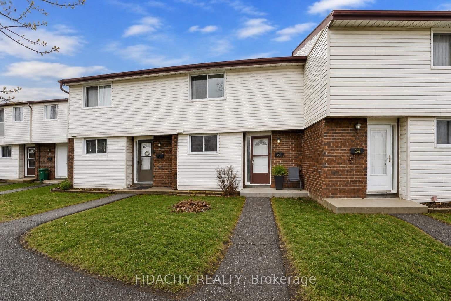 31 - 16 Glencoe Street, Nepean, ON