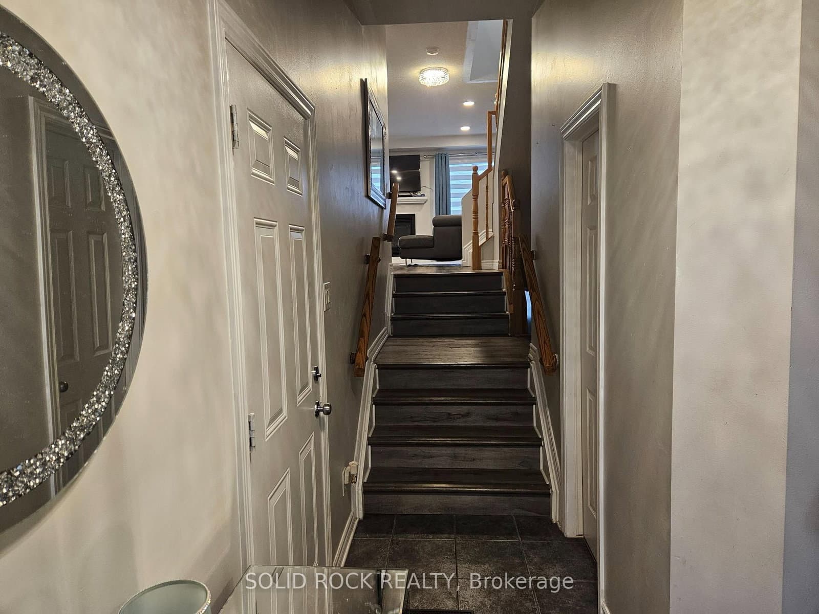 255 Catamount Court, Ottawa, ON — photo 3
