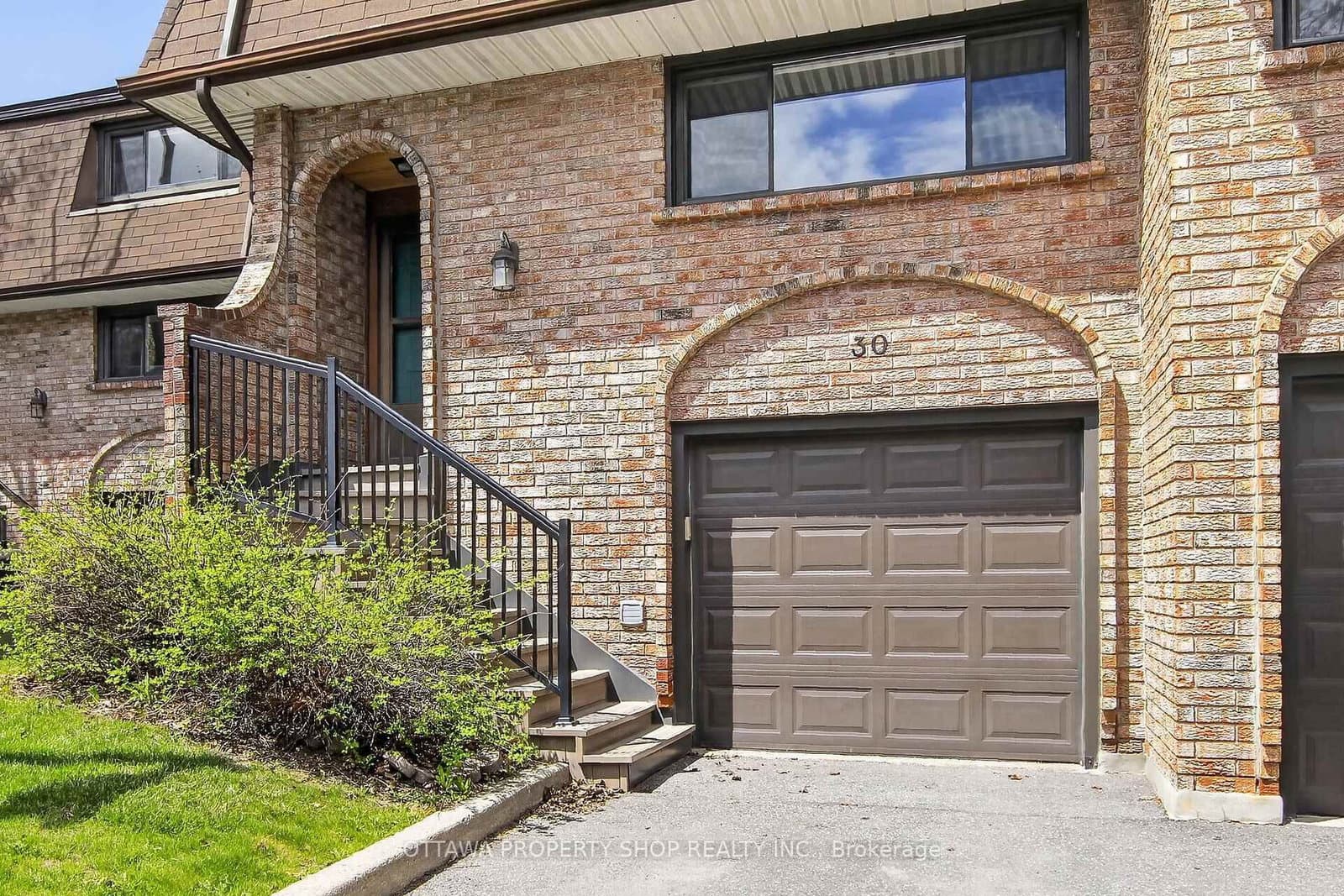 #30 - 2 Bertona Street, Ottawa, ON — photo 3