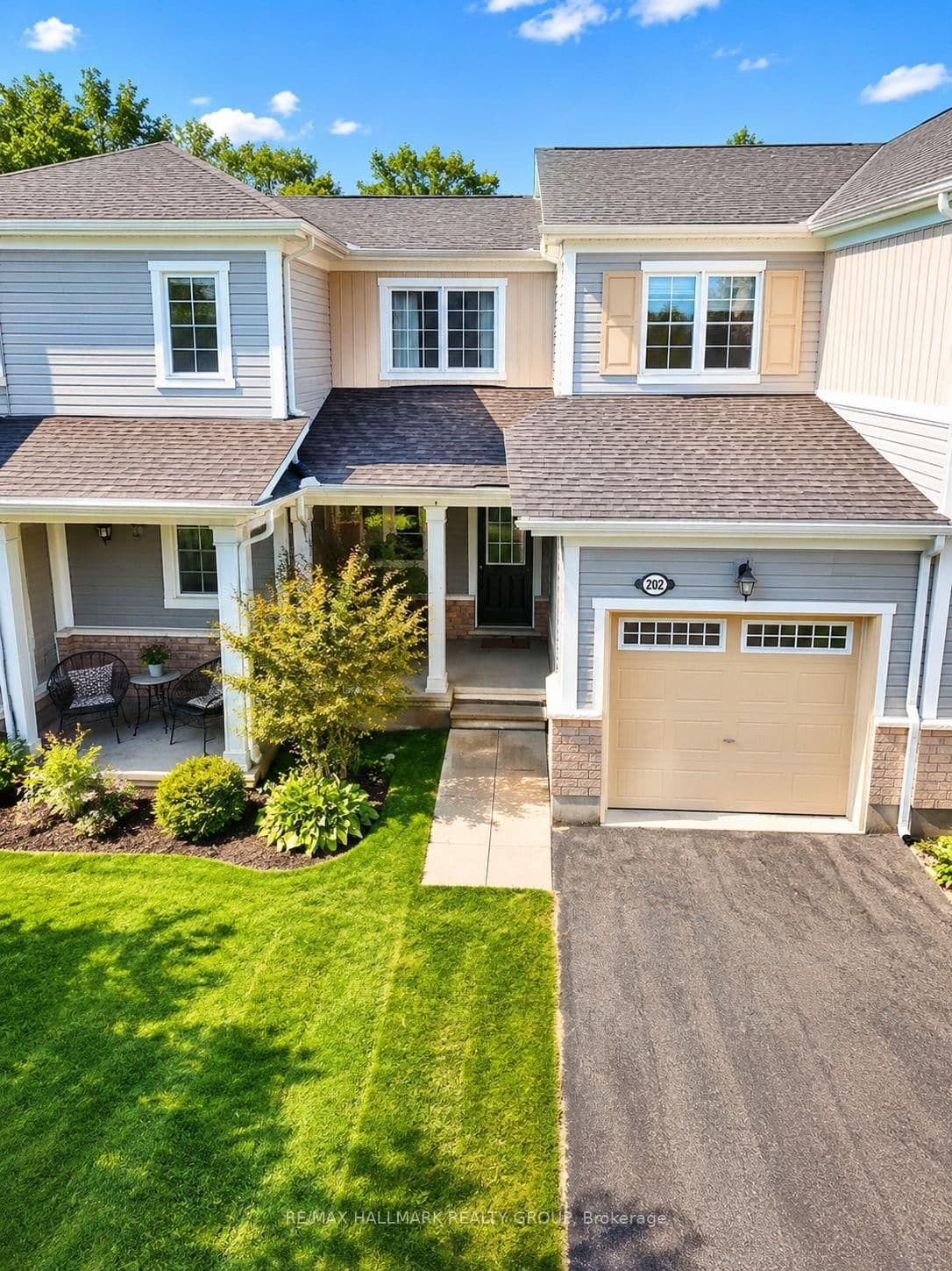 202 Conifer Creek Circle, Ottawa, ON