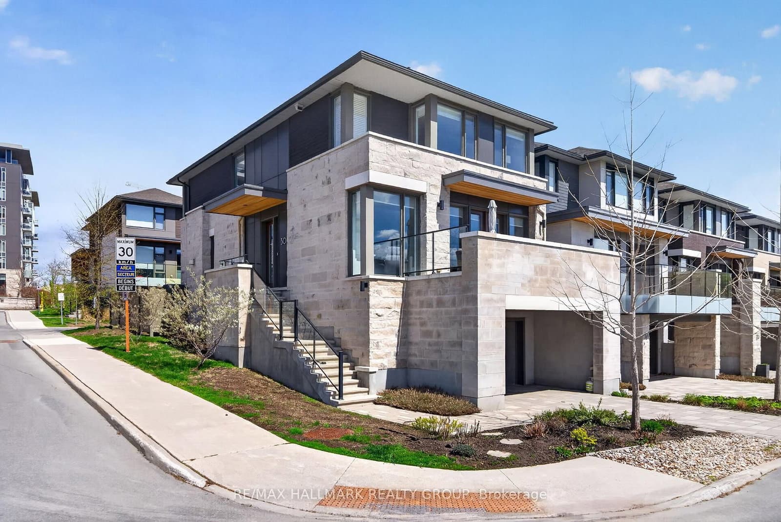 30 Telmon Street, Ottawa, ON
