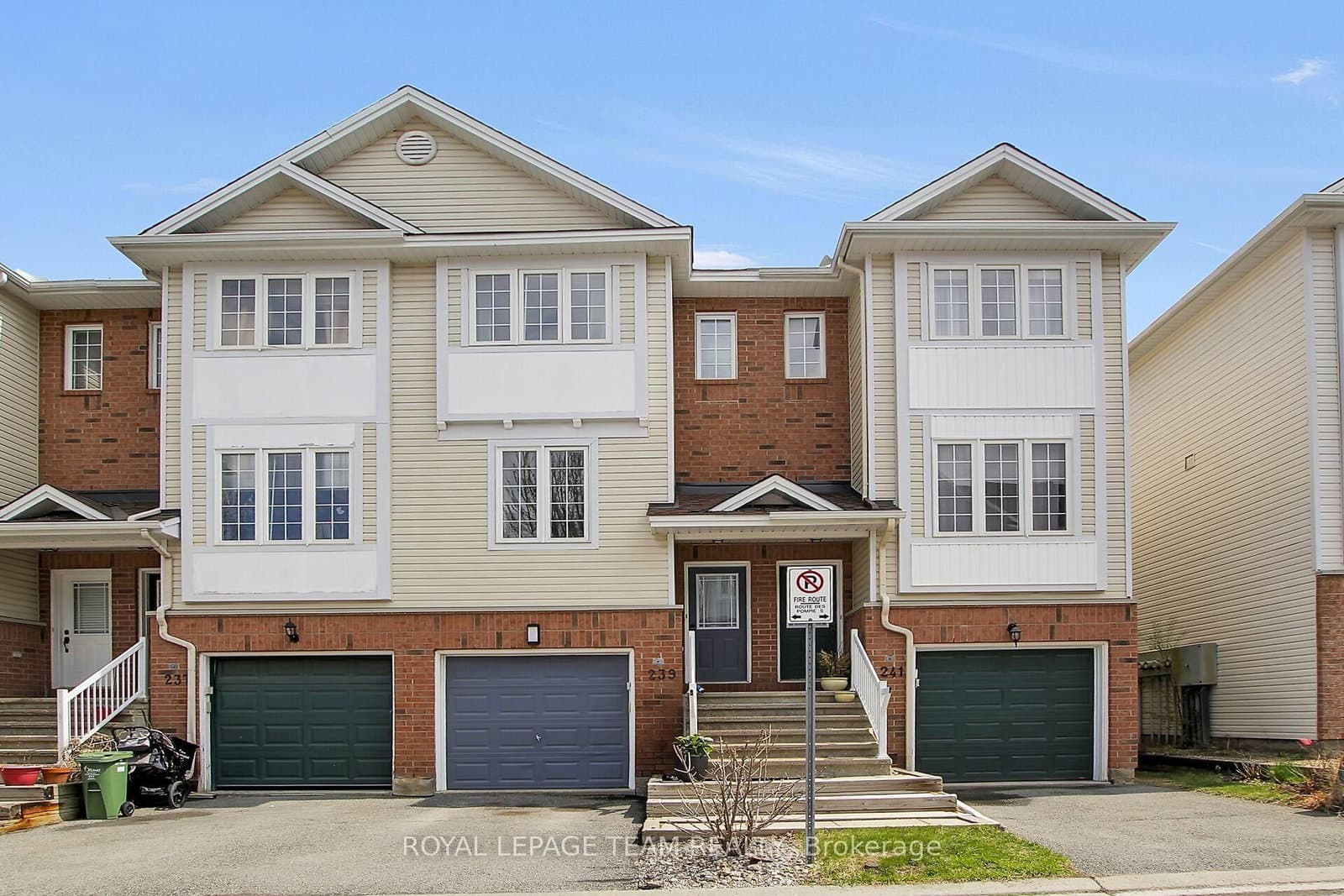 239 Gershwin Private, Ottawa, ON — photo 2