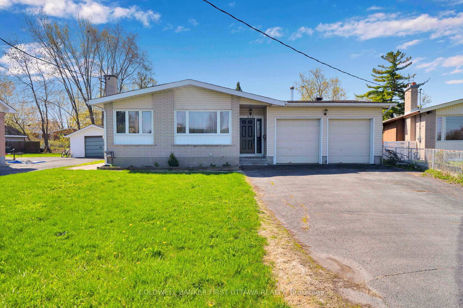 876 Balsam Drive, Ottawa, ON