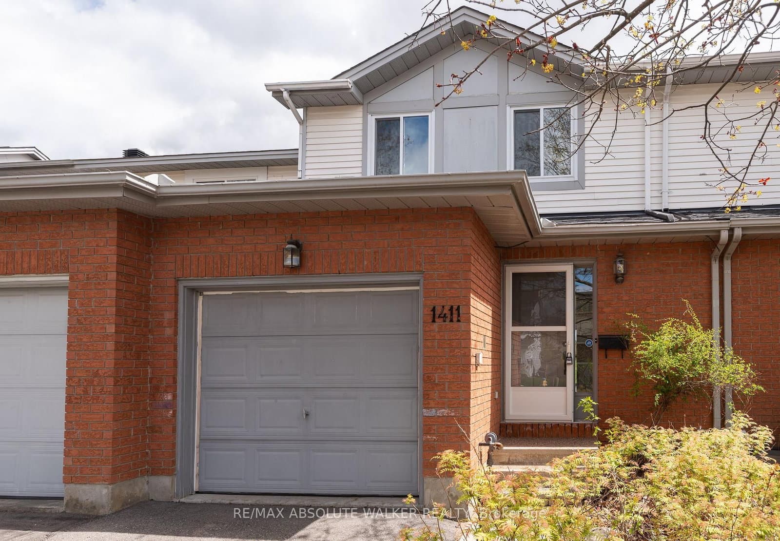 1411 Caravel Crescent, Ottawa, ON — photo 2
